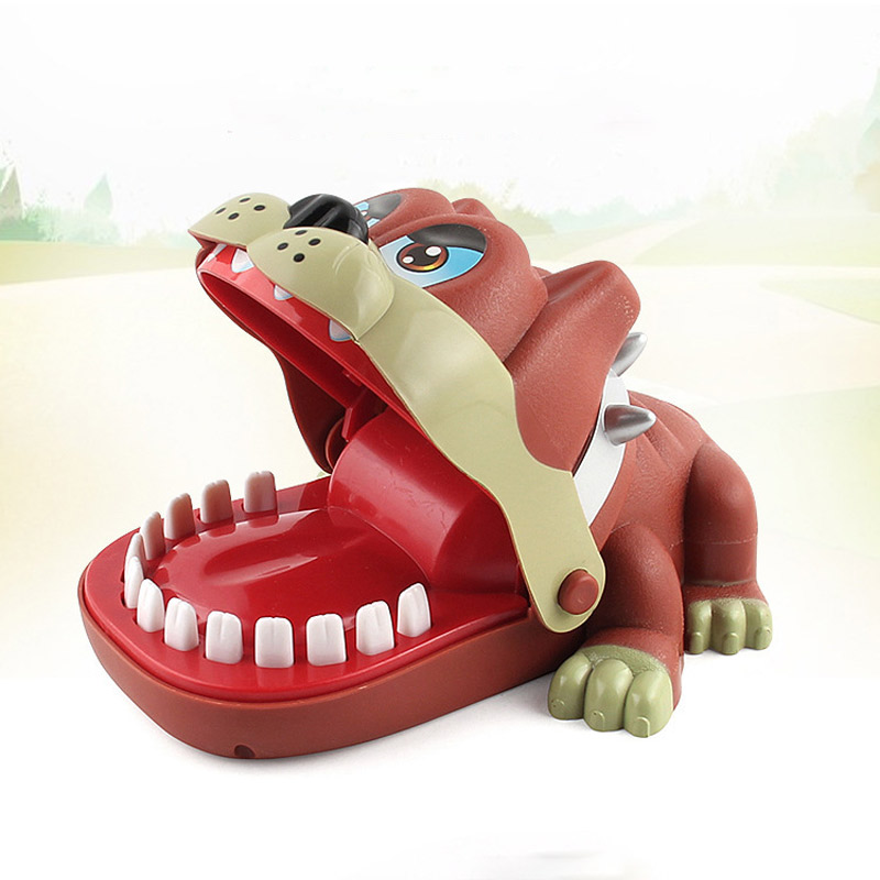 Gioco di società 'Biting Dog L - Party Games Usa recensione e prezzo